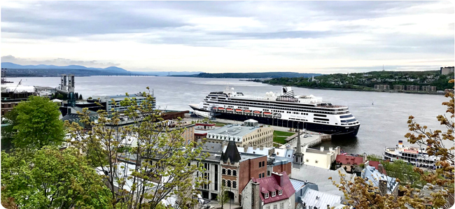 cruize boat in Quebec city